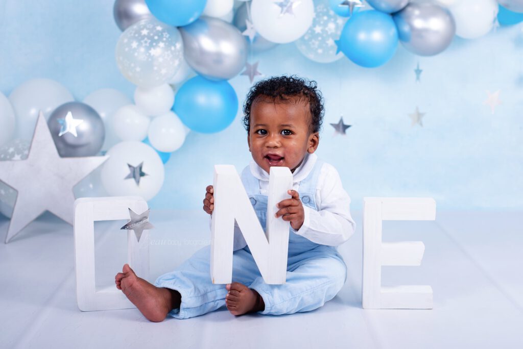 Cakesmash lichtblauw beau baby fotografie Rotterdam fotograaf zuidholland