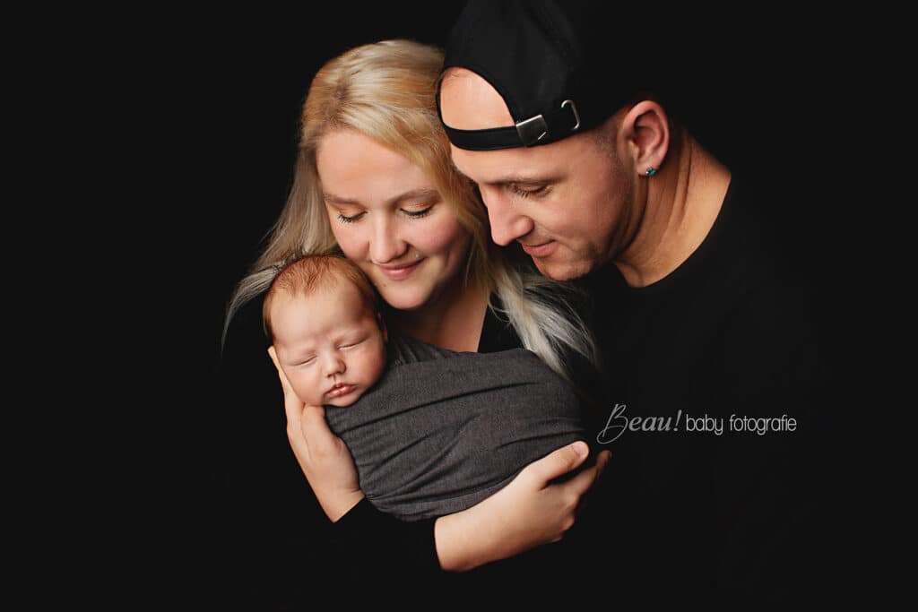 Newbornfotograaf newbornshoot newbornfotoshoot babyfotoshoot gezinsfoto